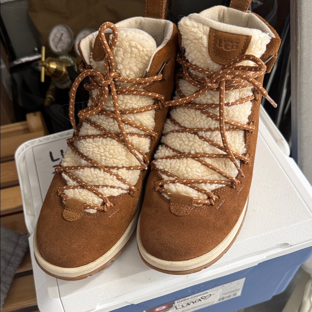 UGG Tan and Cream Shearling Lace-Up Boots size 9 Price 150